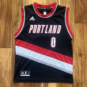 Adidas Portland Trail Blazers NBA Damian Lillard Youth Size Medium 10/12 Jersey - Picture 1 of 18
