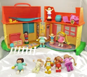 Vintage 1985 Cabbage Patch Kids Playhouse Set Incomplete w/ Extra Accessories - Picture 1 of 24