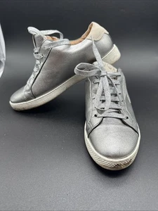 UND/ODER SCHÖNE SILBERNE DAMEN SCHNÜRSCHUHE, GRÖßE UK 4 - Bild 1 von 9