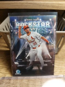 2025 Bowman Chrome Thomas Saggese Rockstar Rookies RC RR-17 St. Louis Cardinals - Picture 1 of 2