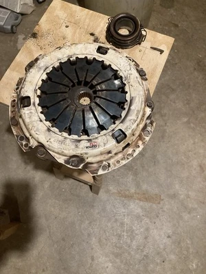 Scion Tc Pressure Plate Clutch Max Oem Kit 2005 2006 2007 2008 2009 2010 - Image 1 of 4