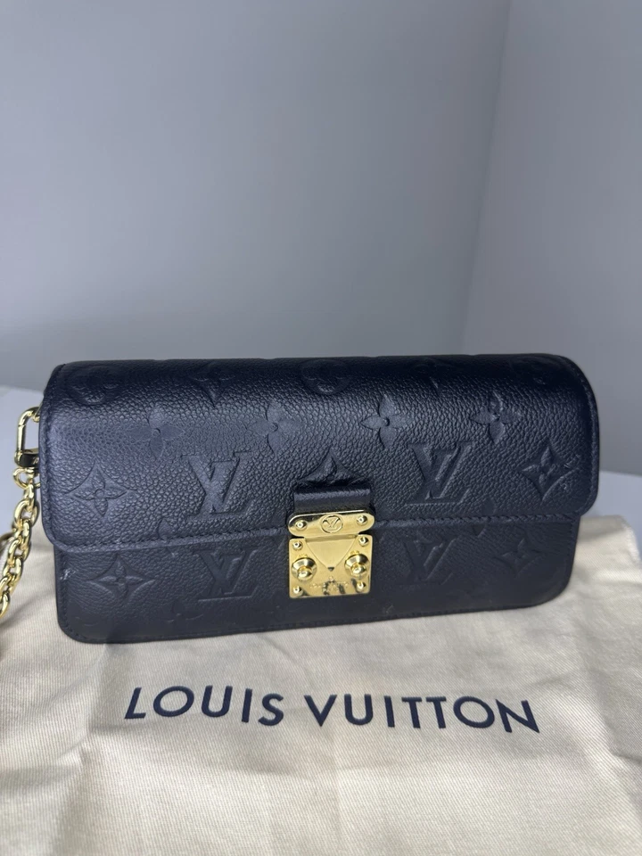 Bolso de hombro Louis Vuitton de cuero para mujer Empreinte Metis Noir M82637 con monograma Foto 1 de 4