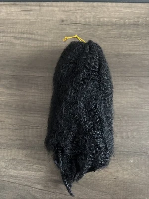 Rastas de ganchillo sintéticas Afro Twists Foto 1 de 3