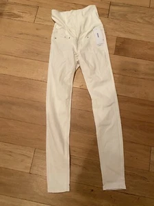 H&M Women’s Maternity White Denim Skinny Jeans Slim Pregnancy NWT Size 4 - Picture 1 of 3