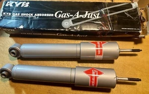(PAIR) Suspension Shock Absorber KYB Fits Jaguar XJ 3.2 3.8 4.0 6.0 (No Kit) - Foto 1 di 2