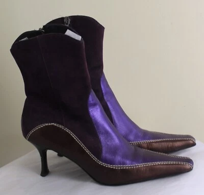 Botín Donald J. Pliner Talla 9 M 9M Aventura Iridiscente en Púrpura Tacón con Cremallera Foto 1 de 4