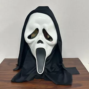 Easter Unlimited Ghost Face Spoof Mask Scary Movie Scream Fun World 2021 - Picture 1 of 5