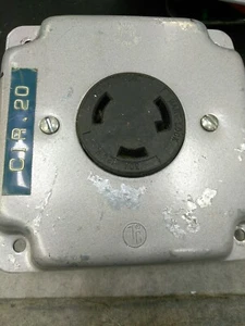 HART-LOCK L5-30R 30A 125VA 3 Prong Twist Lock Locking Receptacle (26E3UP - Picture 1 of 2