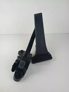 2013 - 2018 HYUNDAI SANTA FE GAS PEDAL ACCELERATOR THROTTLE SENSOR OEM   - Picture 1 of 4