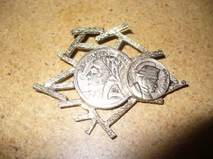 Französische Münze Brosche Anstecknadel Damenmode Gold - Bild 1 von 3