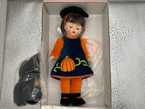 Madame Alexander Pumpkin Pie Doll No. 38180 NEW W/ Cat Sealed And Sealed COA - Bild 1 von 4