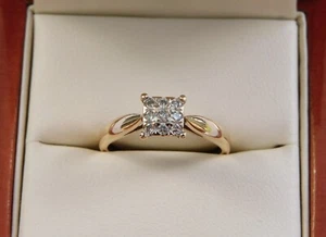 RF 9 KT GELBGOLD QUADRATISCH BESETZT 0,15 KT DIAMANT CLUSTER RING 1,5 g - GRÖSSE M 1/2 - Bild 1 von 15