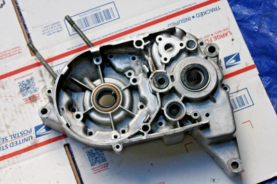 1969 - 71 YAMAHA AT-1 125cc 原始设备制造商发动机盒带 VIN# AT-1 -170198 — 第 1/3 张图片