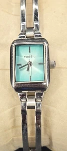 Fossil Damen Teen Armband Uhr mit blauem Zifferblatt ES-1105 110504 silberfarben FUNKTIONIERT - Bild 1 von 5