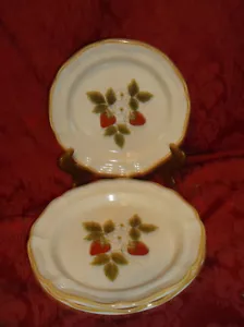 3 MIKASA STRAWBERRY FESTIVAL EB 801 SALAD PLATES.....PERFECT! - Picture 1 of 3