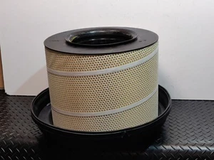 FLEETGUARD Air Filter AF26165 TRUCK - Picture 1 of 10