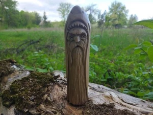 Estatua del Njord: Dios nórdico del mar y los vientos de madera tallada a mano. - Imagen 1 de 22