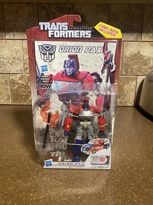 Hasbro Transformers Thrilling 30 Deluxe Class Orion Pax New Sealed NISB - Picture 1 of 6