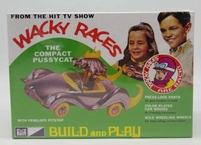 1:25 Wacky Races: Compact Pussycat Figures Snap MPC Model Kit Penelope Pitstop - Image 1 of 4