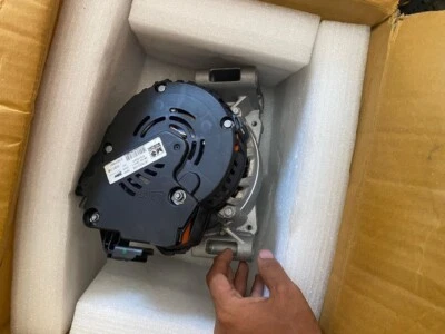 Alternador Valeo 439962 para Hybrid Maruti Suzuki CarsErtiga Ciaz S Cross Foto 1 de 2