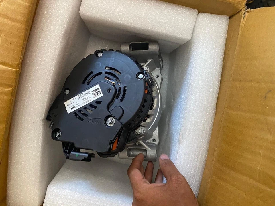 Alternador Valeo 439962 para Hybrid Maruti Suzuki CarsErtiga Ciaz S Cross Foto 1 de 2