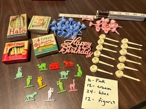 Portacandele torta compleanno vintage animali bici plastica antico anni 50 lotto 65+ pezzi - Foto 1 di 10