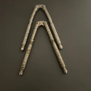 Vintage Metall Nussknacker und Pick und Bonus Markenlos Nussknacker - Menge 2 - Bild 1 von 3