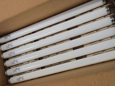 GE Case 6 Pack GE F15T8-CW Cool White T8 18" Fluorescent Tube Linear Lamps 15W - Image 1 of 2