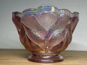 Vintage L.E. Smith irisierender rosa Karneval Glas Kohlblatt Kerzenhalter? - Bild 1 von 10