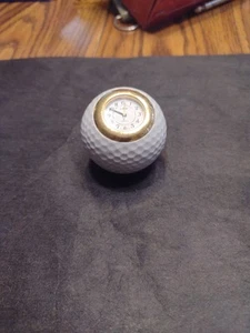 Orologio Vintage Collezio Quarzo Miniatura Solo Palla Golf No Base Ha Bisogno Batteria - Foto 1 di 4