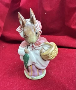 Vintage Beatrix Potter Beswick England 1951 "Mrs. Rabbit" F. Warne & Co. Ltd - Bild 1 von 7