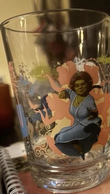 Vaso Fiona 4 Bebida No MarNo puedo elegir lo mejor que es Drinki GlaCreo que lo escribo Foto 1 de 2