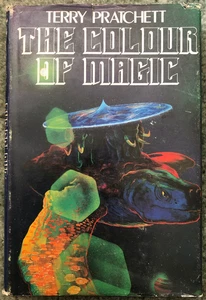 Die Farbe der Magie, Terry Pratchett, Buchclubausgabe - Bild 1 von 9