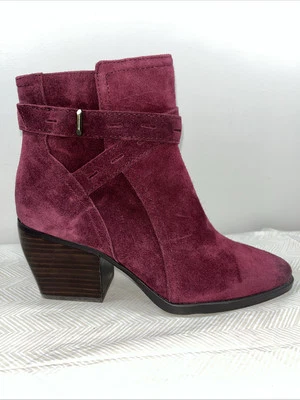 Naturalizer 女式靴子麂皮绒 7M 芬雅葡萄酒踝靴粗跟拉链鞋 — 第 1/4 张图片
