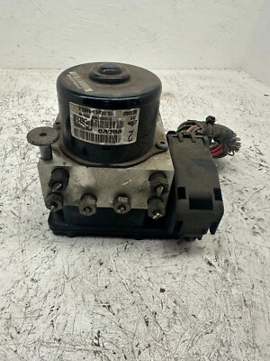2006 Volvo XC90 ABS Anti Lock Brake Pump Assembly OEM 30714956 - Image 1 of 4