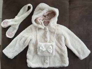 Teddyjacke Mantel * Gr.122 H&M* Weiß mit Händewärmer *süßes Jäckchen, Winter - Bild 1 von 11