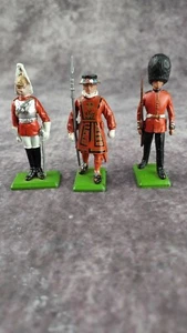 Vintage Spielzeug Metall Royal Guard, Beefeater, Horse Guard, Britains 70er Jahre - Bild 1 von 11