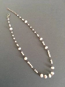 VINTAGE STYLE CULTURED PEARL NECKLACE ON SILVER EXTENDER CHAIN OPALESCENCE - Picture 1 of 10