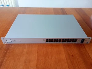 Ubiquiti Unifi US-24-500W 24 Port PoE Switch with massive 500w PoE budget - Picture 1 of 13