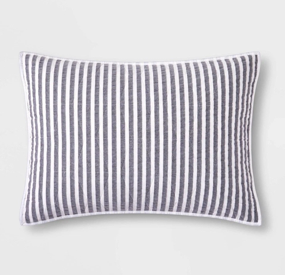 Falsa para niños a rayas Chambray - Pillowfort Foto 1 de 4