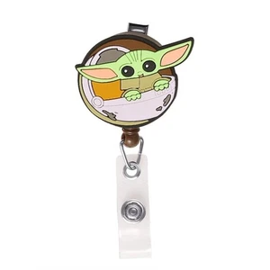Disney Star Wars Mandalorian Grogu einziehbares Abzeichen Rollenclip NEU - Bild 1 von 6