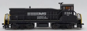 Con-Cor 4013 Norfolk Southern MP15E Switcher Diesel Locomotive #2384 - Custom EX - Picture 1 of 4