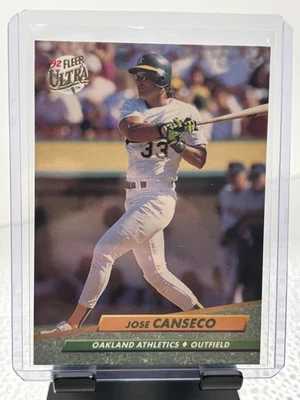 1992 Fleer Ultra Jose Canseco No110 - Изображение 1 из 2