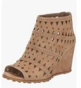 NEW Via Spiga Latanya Wedge peep toe Tan Size 9 - Picture 1 of 12
