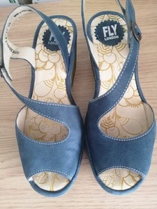 FLY LONDON YAMP SANDALS BLUE SIZE 5/38 - Picture 1 of 9