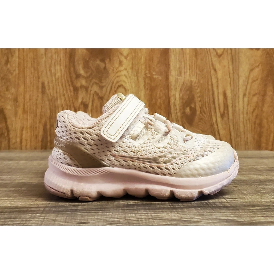 Tênis Saucony Baby Freedom infantil tamanho 5 XW branco - Imagem 1 de 4