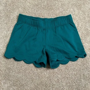 Lilly Pulitzer Green Scalloped Sweat Shorts - Picture 1 of 4