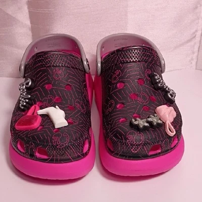 Zapatillas CROCS Mujer Negras y Rosa con Dijes Divertidos TALLA 6 Foto 1 de 4