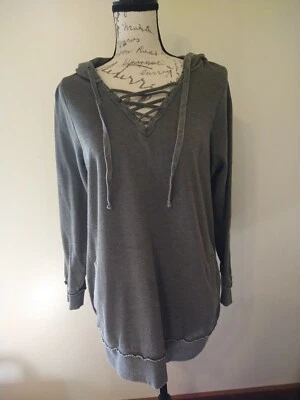 Sudadera con Capucha Torrid Gris Con Cordones Cremalleras Bordes Crudos Popover Talla 0 Foto 1 de 4