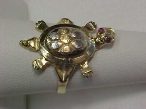 ESTATE UNIQUE TURTLE RING W/RUBY EYES ANIMATED LIMBS 10K YELLOW GOLD sz7.25